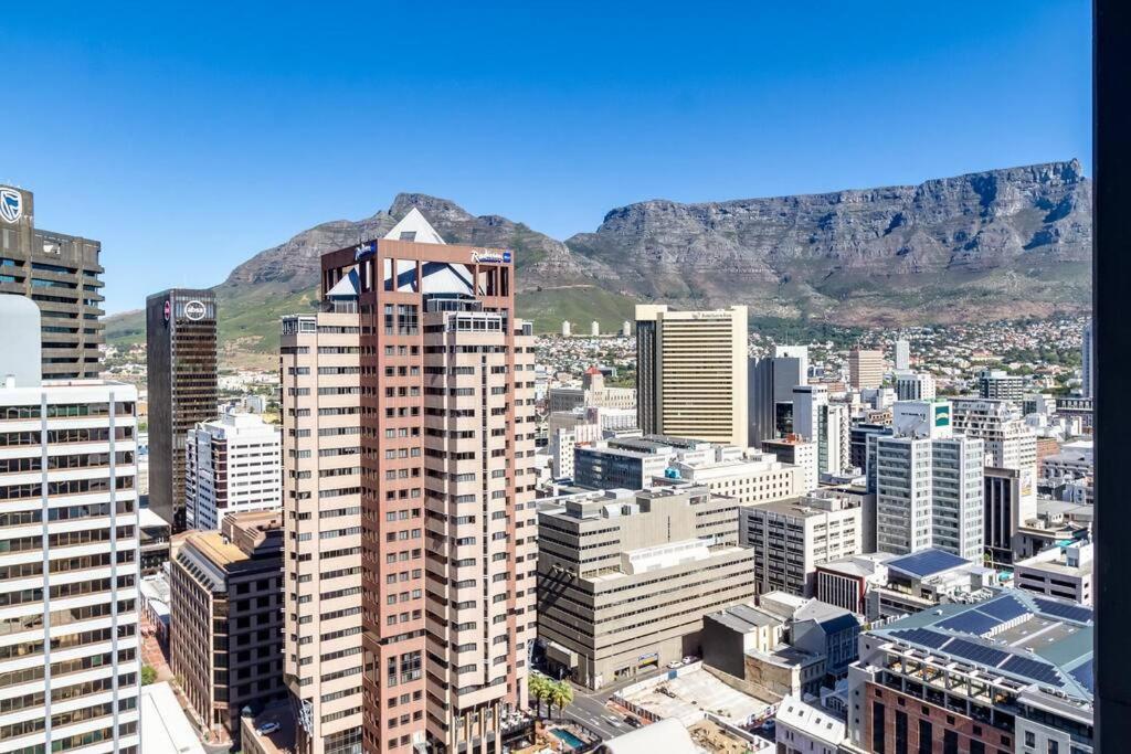 Luxury With Panoramic Views *