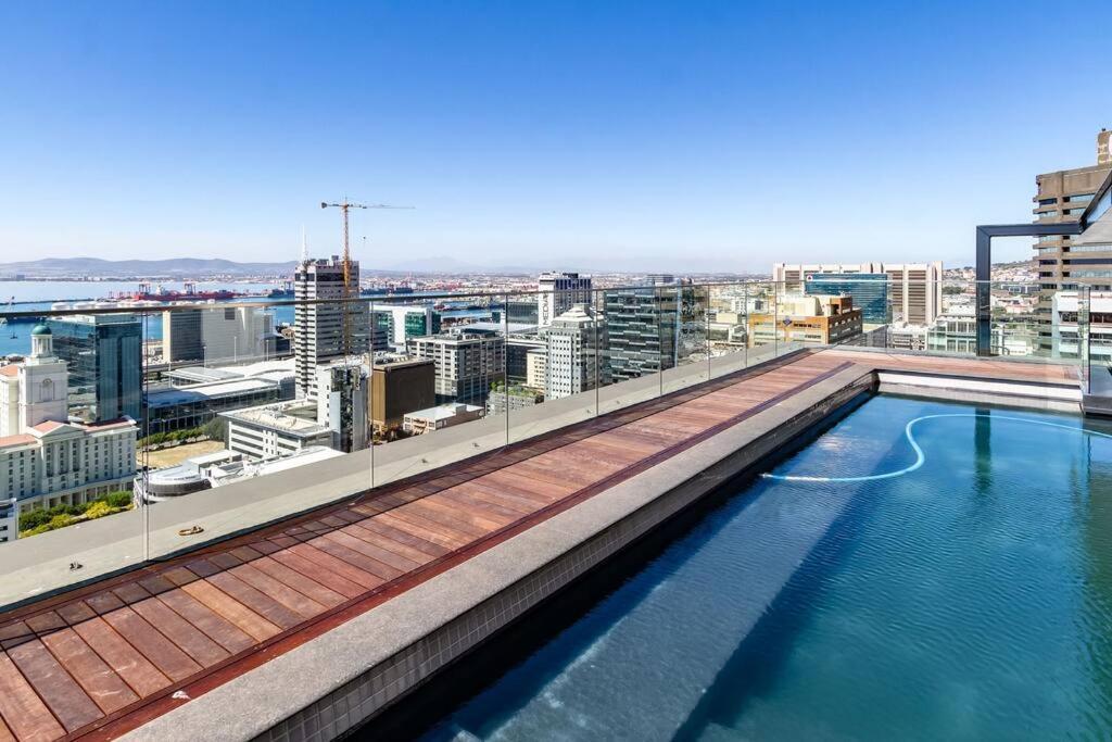 Luxury With Panoramic Views Apartment Cape Town