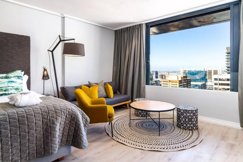 Luxury With Panoramic Views *